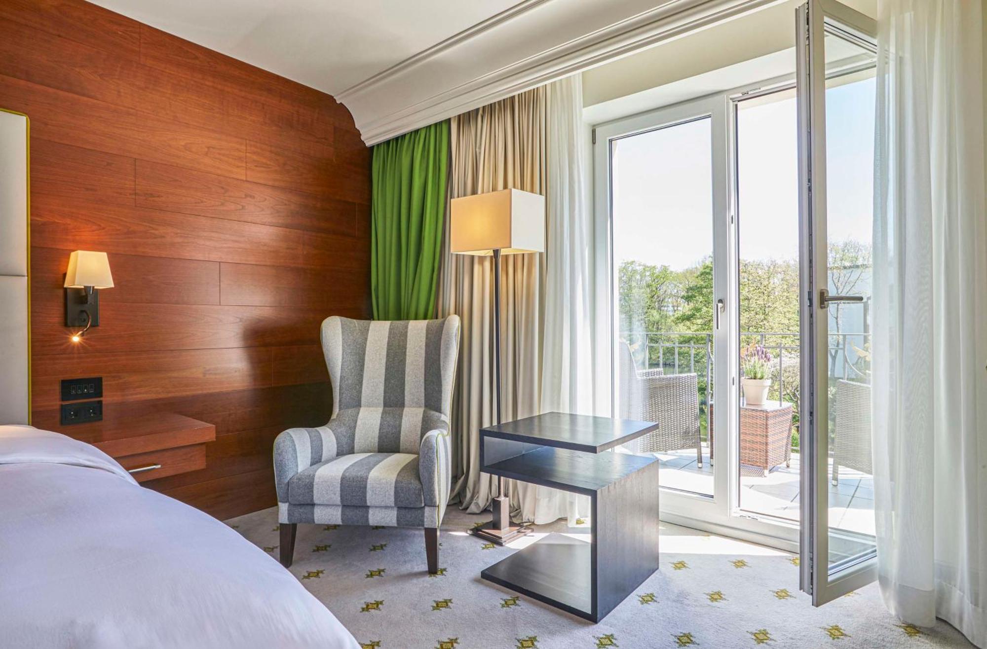 Kempinski Frankfurt 4* Gravenbruch